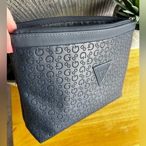NWT Guess Cosmetic Bag